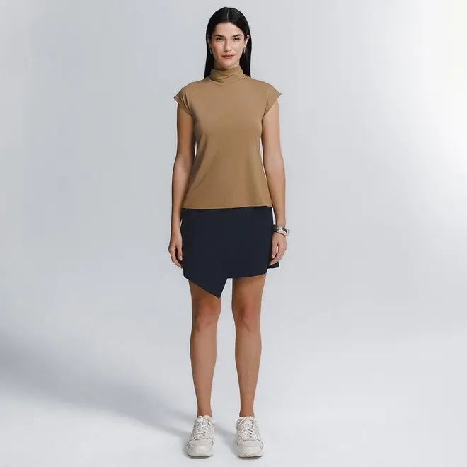 Blusa Gola Alta High Neck