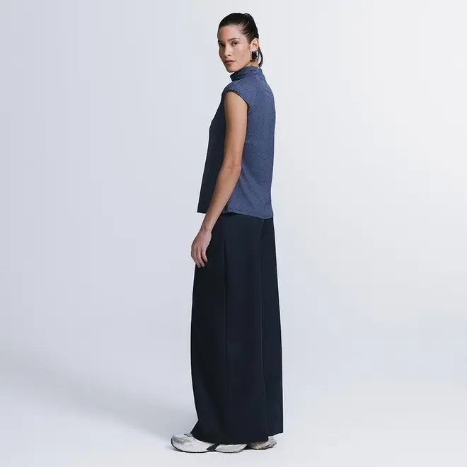 Blusa Gola Alta High Neck