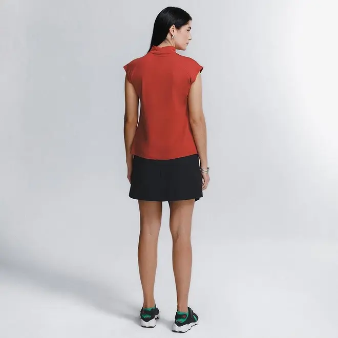 Blusa Gola Alta High Neck