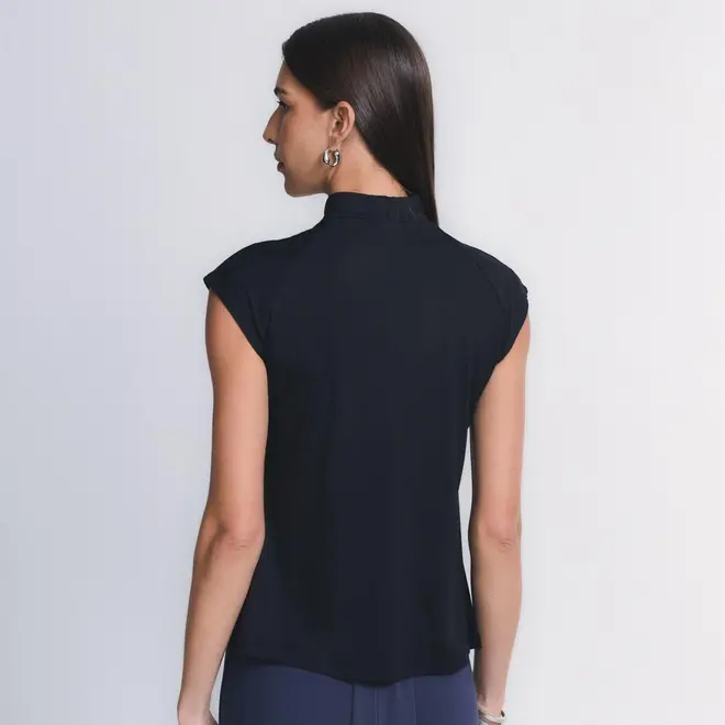 Blusa Gola Alta High Neck