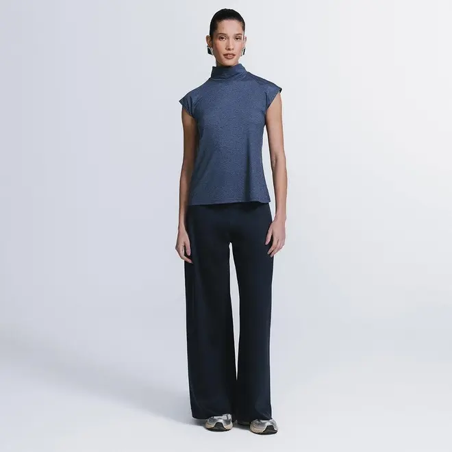 Blusa Gola Alta High Neck