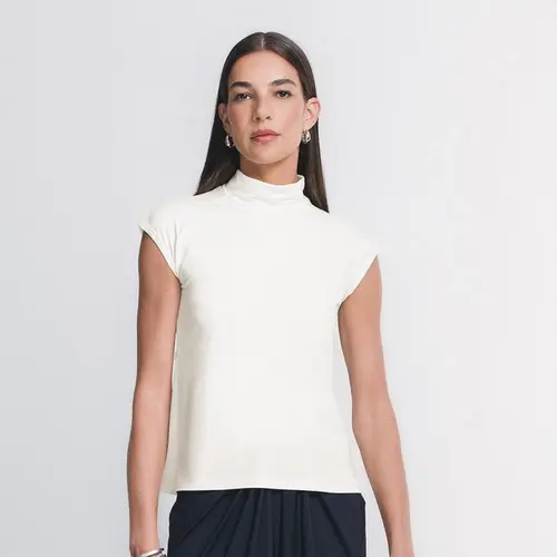 Blusa Gola Alta High Neck